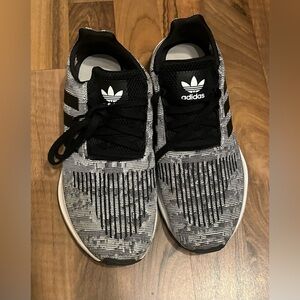 adidas Men’s Black & White Knit Lifestyle Sneakers